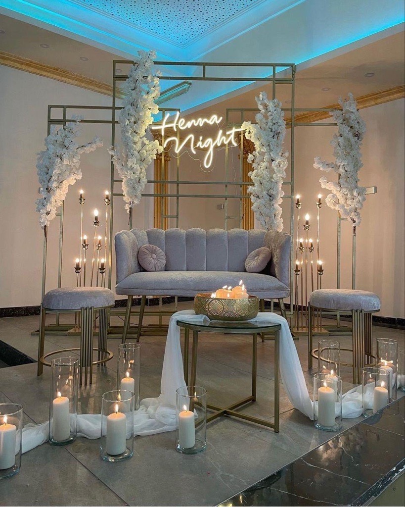 Romantische Event-Dekoration und Braut-Setup Inspiration